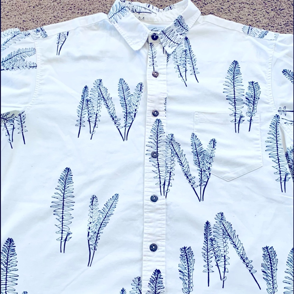 🌴Sig Zane Designer Button Down Attire